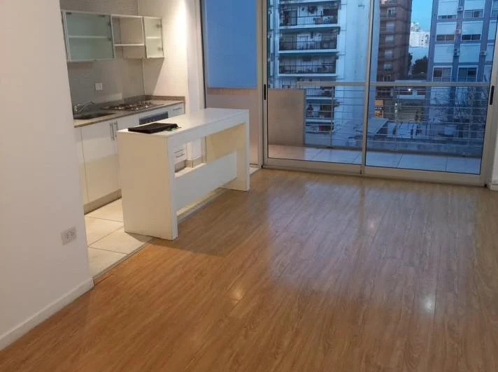 MAGNIFICO 2 AMB 1/2 EN ALQUILER -URQUIZA-!!!HERMOSO,AMPLIO,LUMINOSO!!! 2