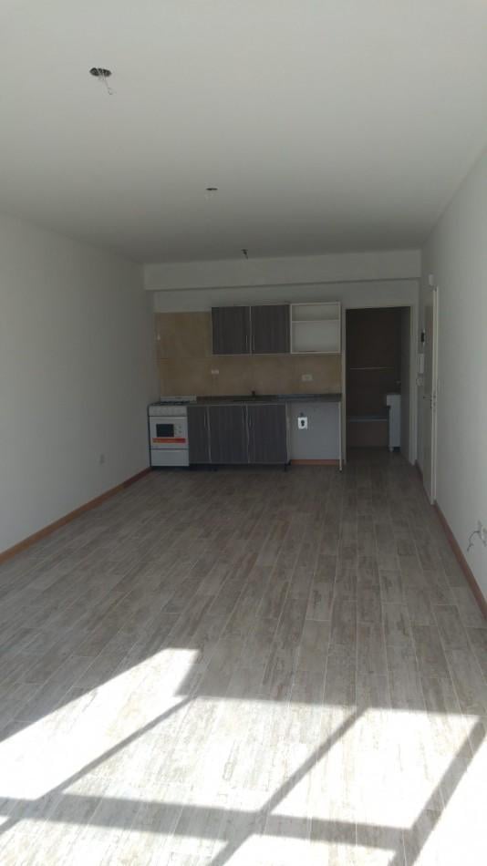 Foto de OPORTUNIDAD !!ALQUILER MONOAMBIENTE EN FLORES-A 2 CUADRAS DEL SUBTE Y, imagen 3