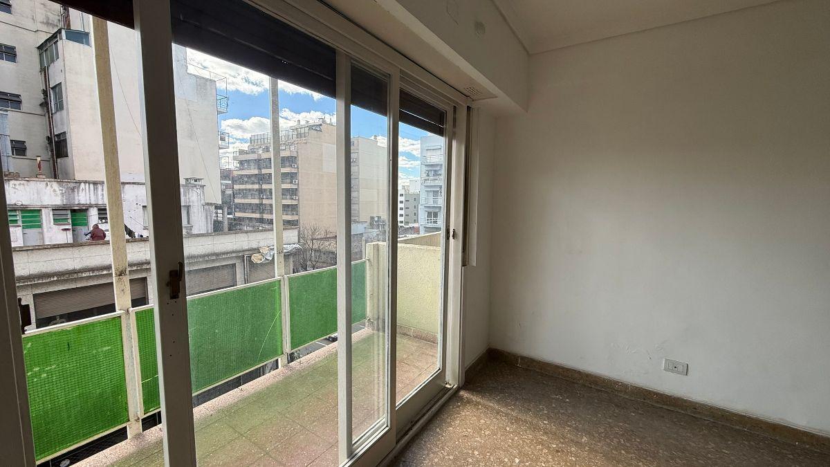 Foto de Apto Credito - 2 Ambientes con Lavadero y Balcon en Morón y Nazca, imagen 3