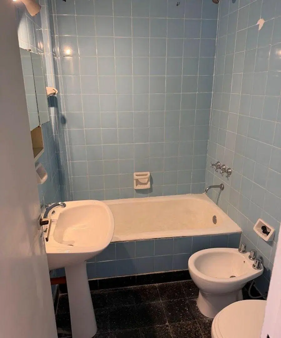 Venta 1 ambiente Barrio Norte 2do piso por escalera 4