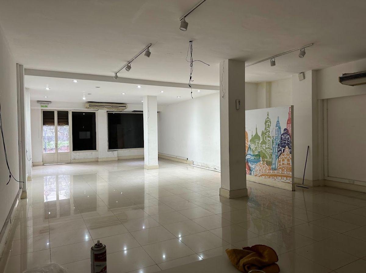 Foto de Local comercial a la calle, imagen 3
