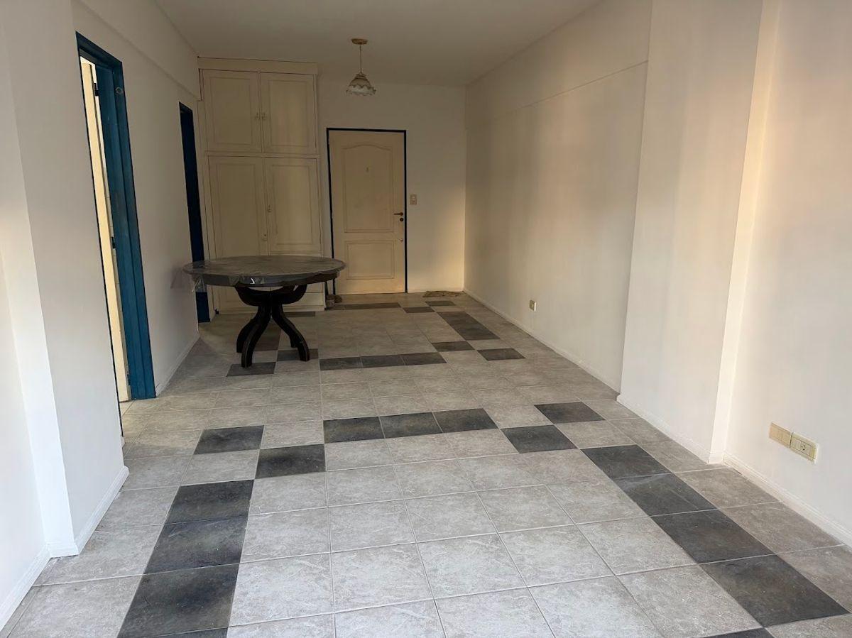 Foto de Venta departamento 1 ambiente con amplio balcón, imagen 1