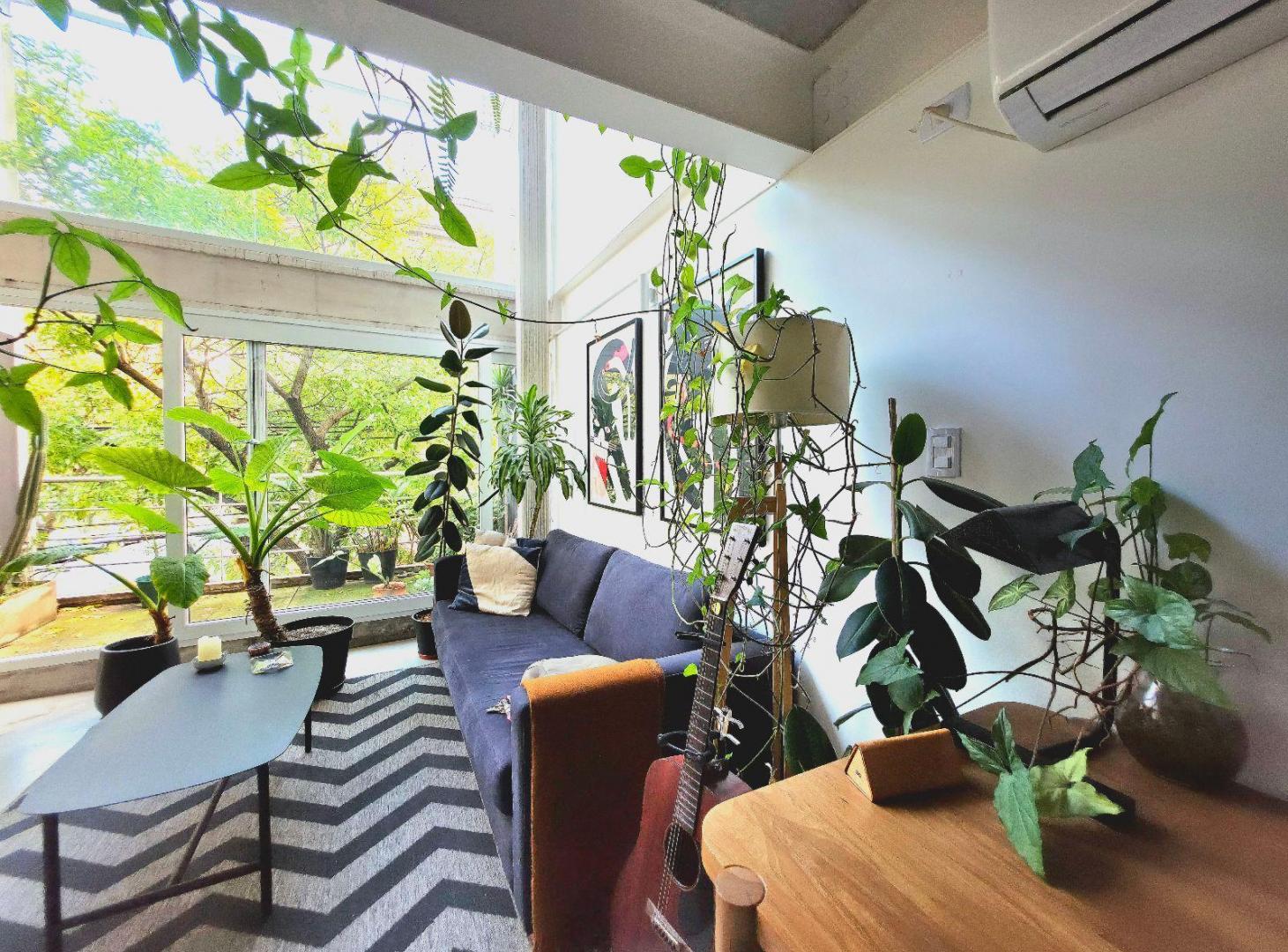 Foto de EN VENTA Loft c/ diseño premiado, doble altura, balcón y cochera |, imagen 5