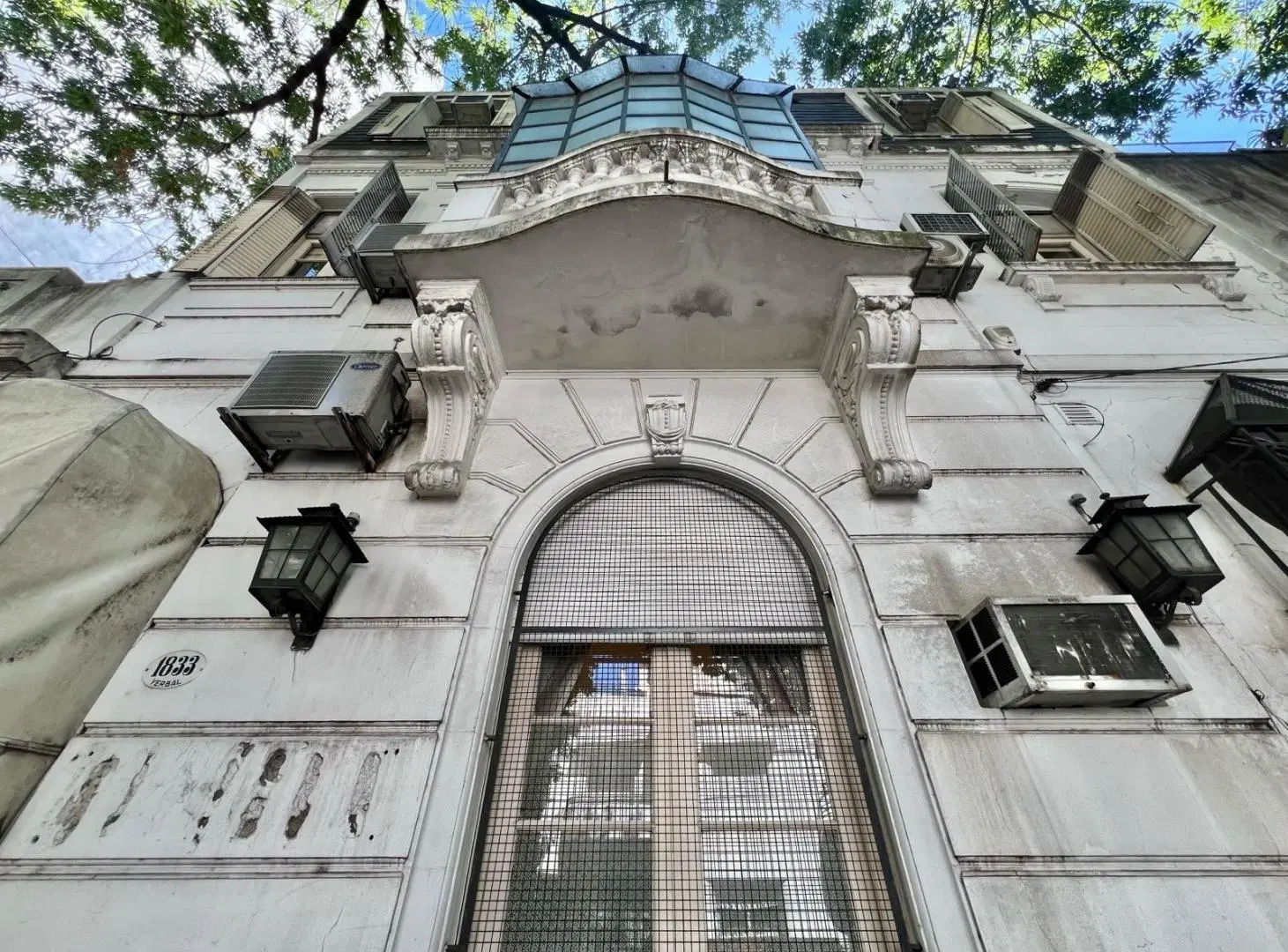 PETIT HOTEL / USOS MULTIPLES sobre lote propio en CABA en venta 3
