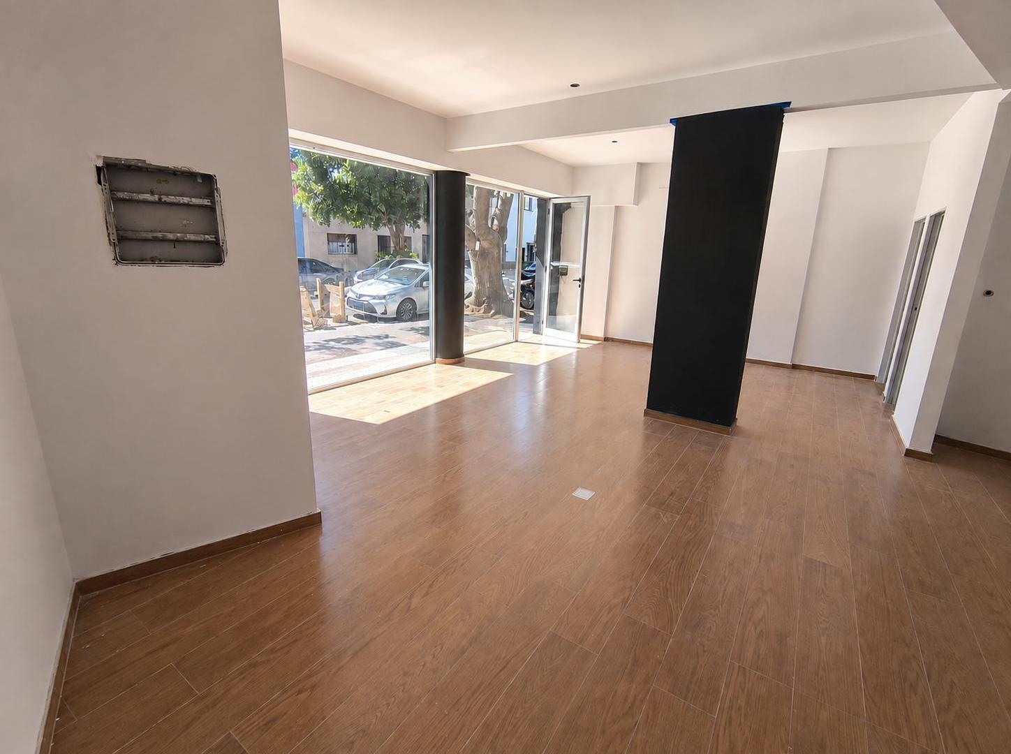 Foto de Alquiler Local Comercial en Villa Urquiza, imagen 1
