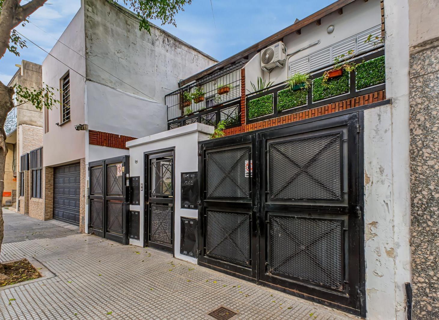 Foto de PH dúplex 3 ambientes en venta con jardín en Parque Patricios, imagen 4