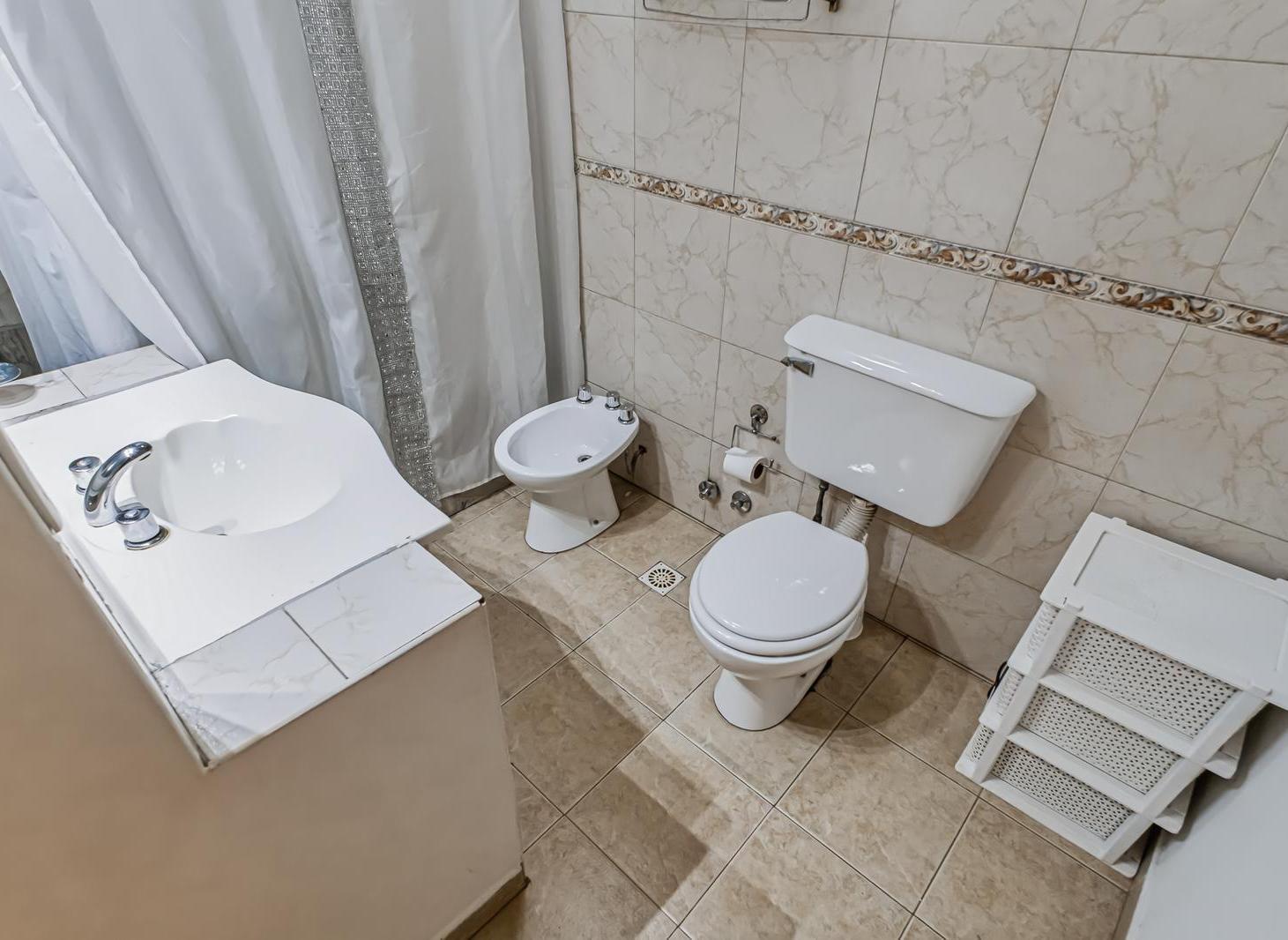 Foto de PH dúplex 3 ambientes en venta con jardín en Parque Patricios, imagen 3
