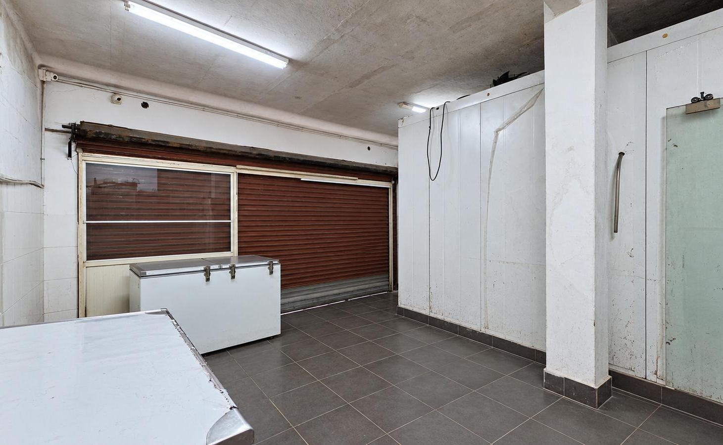 Foto de Venta lote con local comercial y vivienda Potencial constructivo PB 4, imagen 2