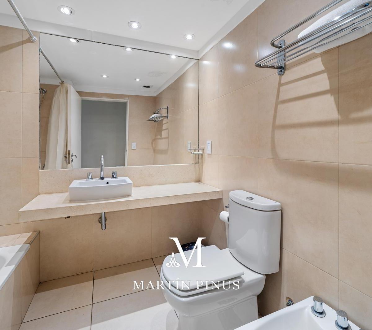 Excelente Semi Piso 4 Amb con Terraza Propia, Cochera y Amenities 3