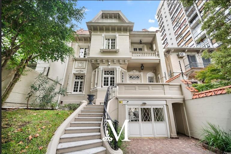 Casa en Venta - Belgrano - Zona Embajadas - Pileta y 3 Cocheras 2