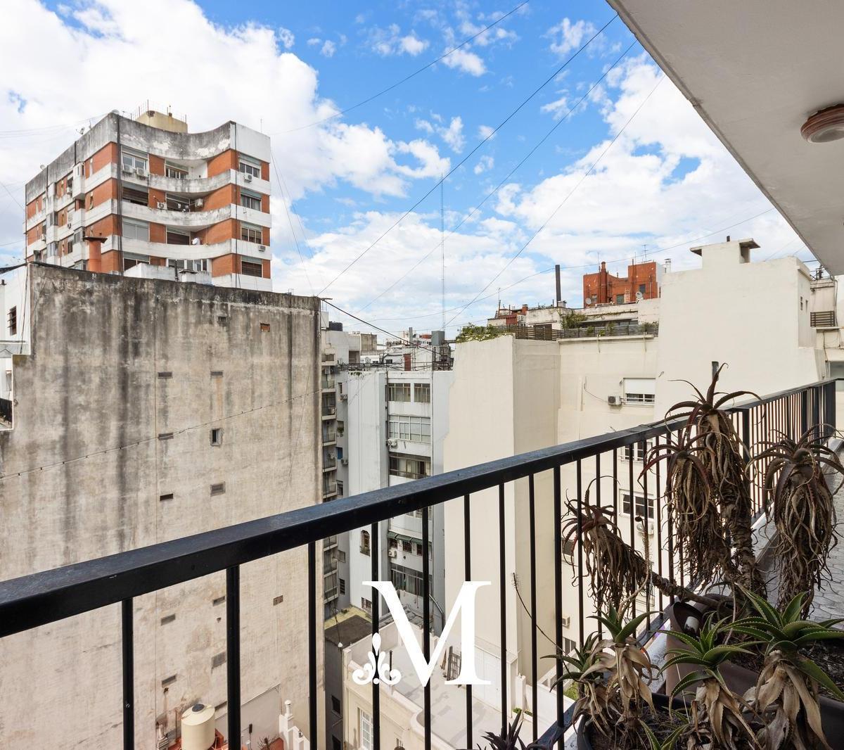 Piso de Categoria Sobre Callao Oportunidad con Balcon y Luz 3