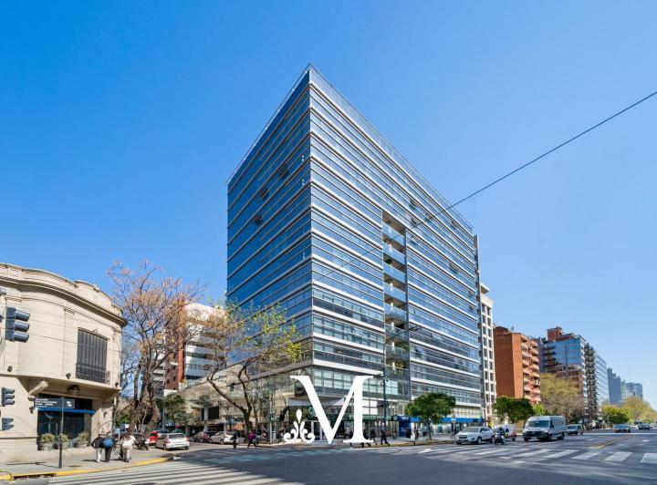 Venta oficina Libertador - Seguridad 24hs- 5 cocheras fijas 5