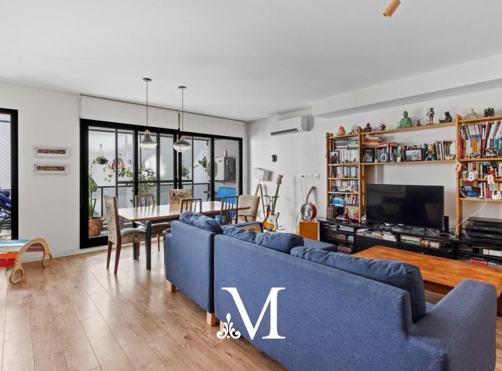 Venta - Departamento - 4 ambientes c/dep - Cochera - 221 m2 - Pileta y parrilla Propia - 4