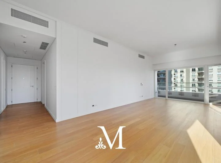 Torre Alvear departamento de 3 ambientes con dependencia en Puerto Madero con balcon piso alto 3