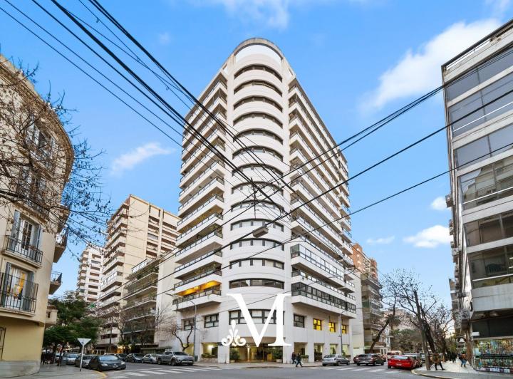 Piso en torre Belgrano, 5 ambientes, 2 cocheras, seg  24 hs presencial, amenities 3