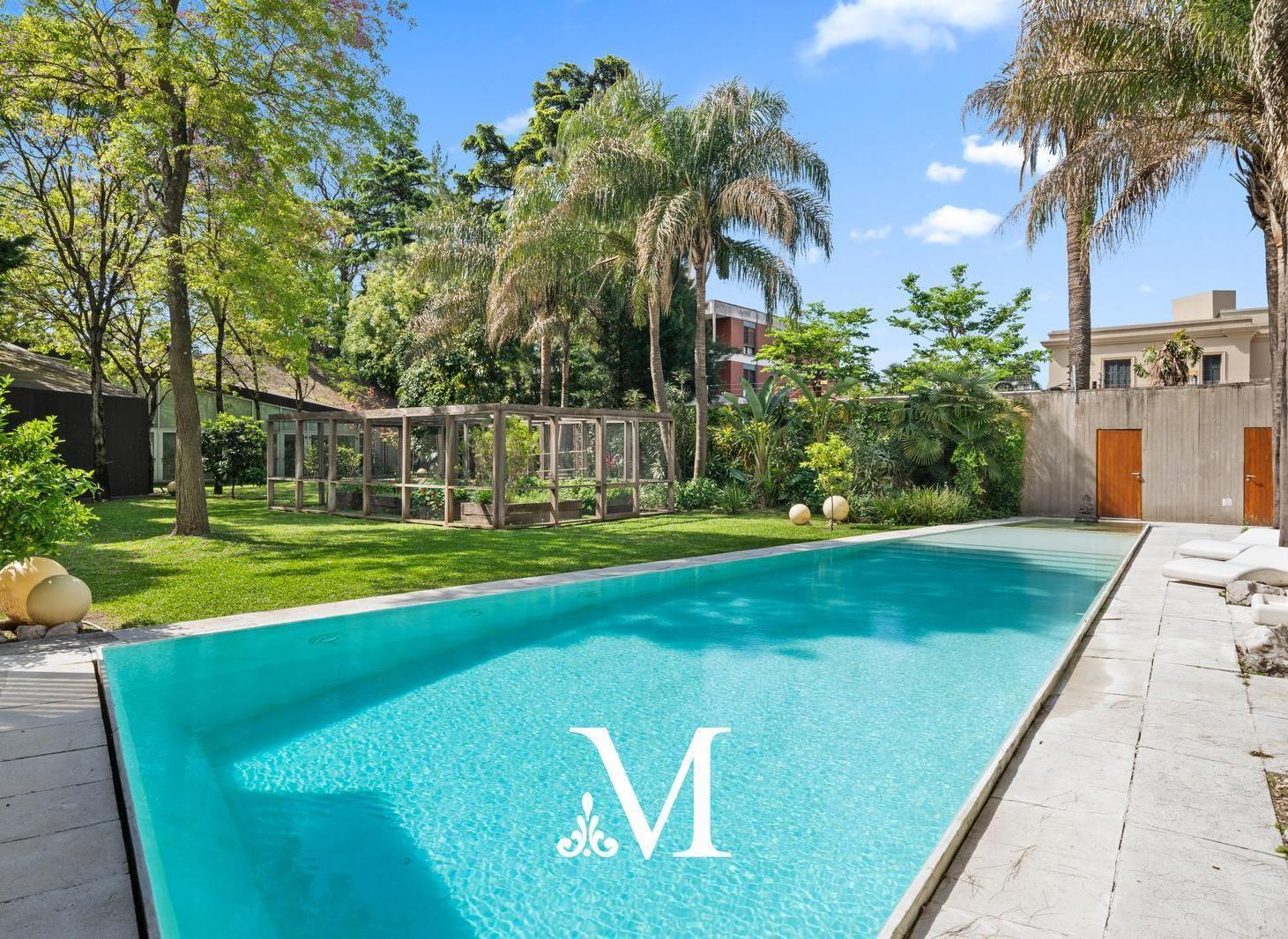 Increible casa con amenities - Terreno 2150 m2 - Zona Embajadas - Belgrano R