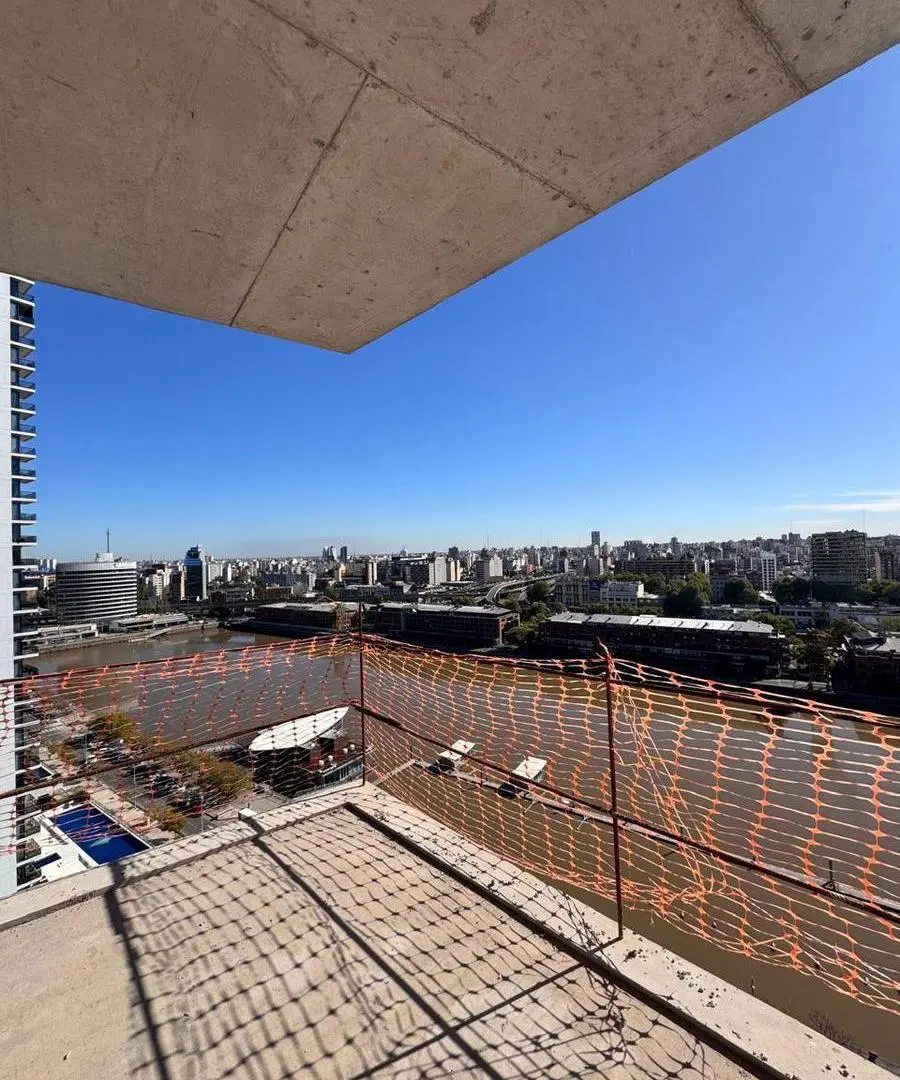 3 ambientes en  torre Unica Pininfarina piso alto vista abierta con balcon, 2 cocheras y amenities 5