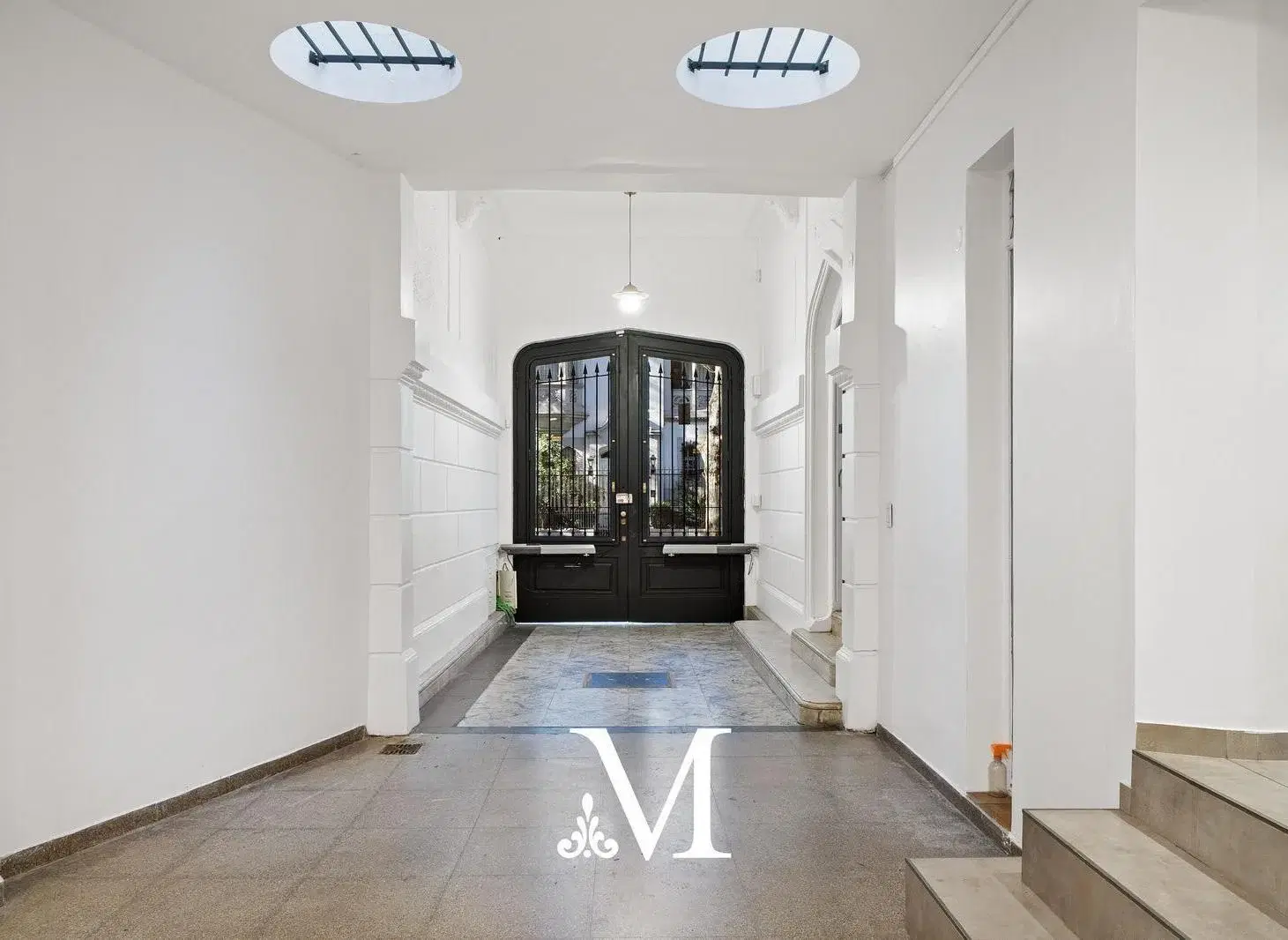 Excelente Casa en Zona Embajadas - Belgrano - 6 Ambientes - 3 Cocheras- Pileta - Jardin 3