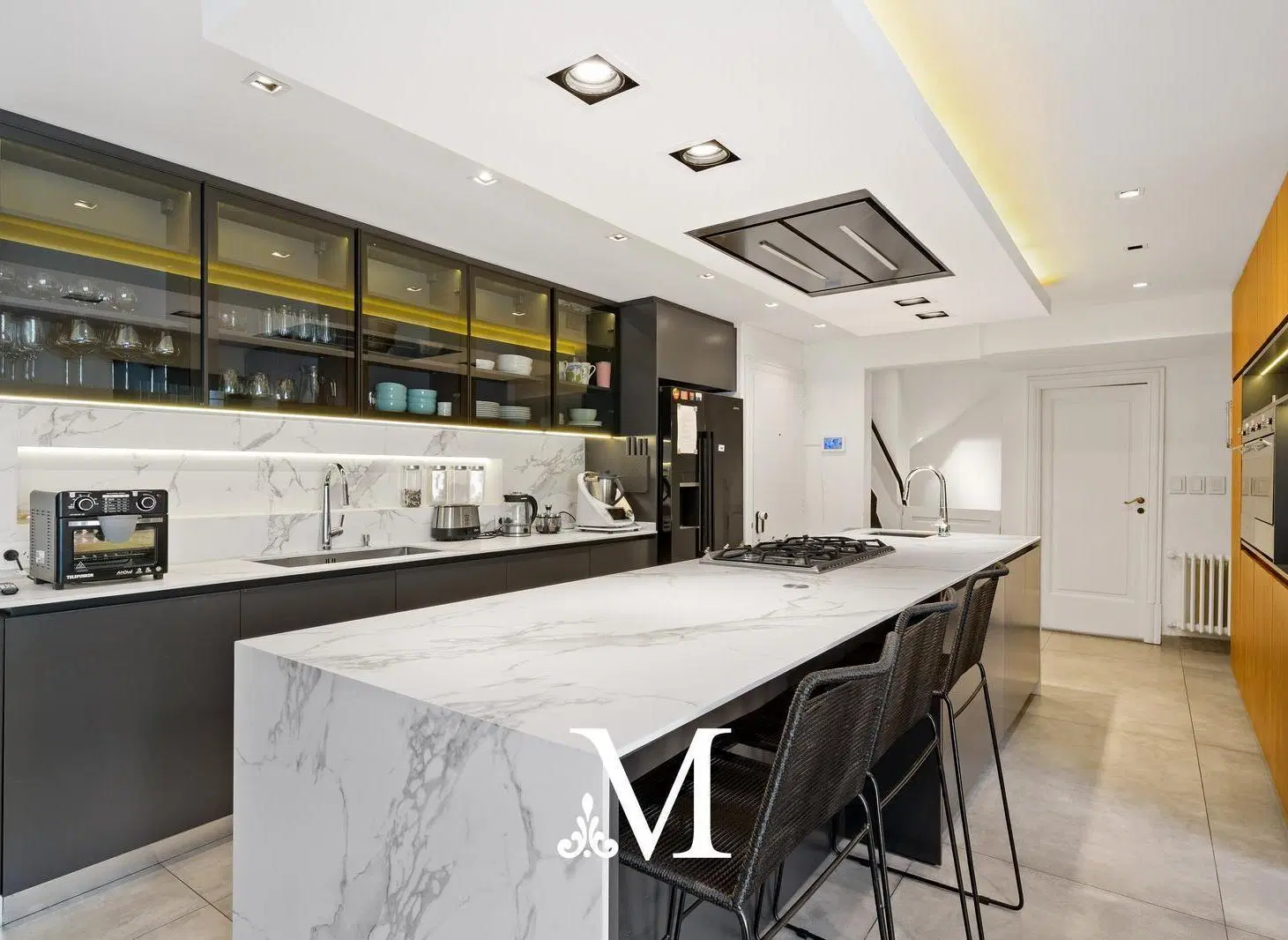 Excelente Casa en Zona Embajadas - Belgrano - 6 Ambientes - 3 Cocheras- Pileta - Jardin 2