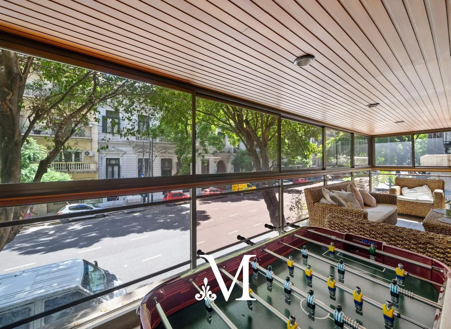 VENTA- Departamento- PISO- 4 ambientes con dependencia- Patio propio- cochera fija- Recoleta 1