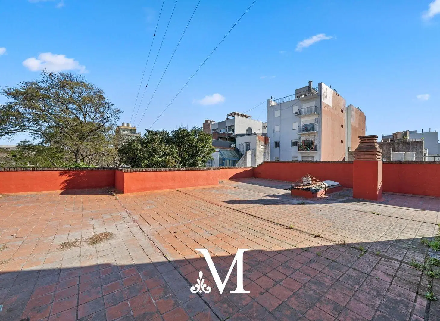 Casa en San Telmo con parque de 400m2, 7 ambientes, 3 cocheras, pileta, quincho 5