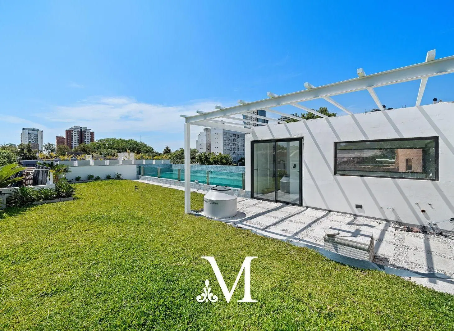 Venta - Casa premium a estrenar con jardín y pileta - 3 cocheras | 430 m² | Bajo Belgrano 1