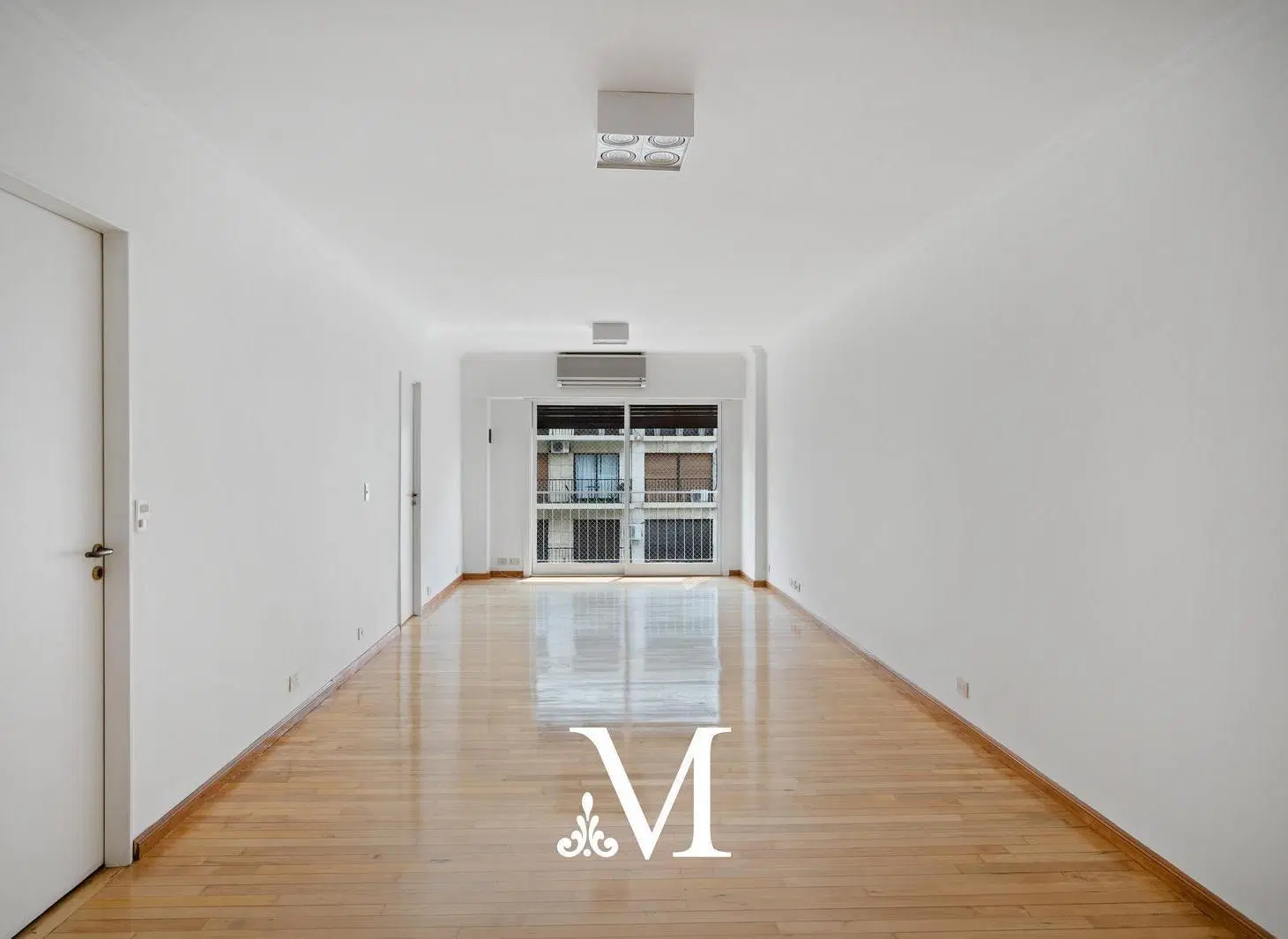 QUINTANA Y CALLAO - 3amb con cochera dependencia y escritorio VENTA -piso alto 5