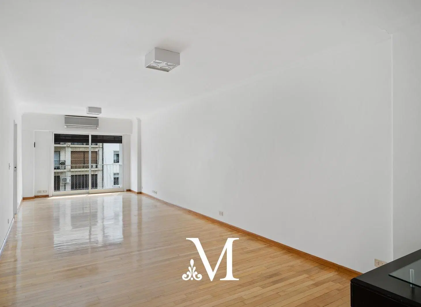 QUINTANA Y CALLAO - 3amb con cochera dependencia y escritorio VENTA -piso alto 4