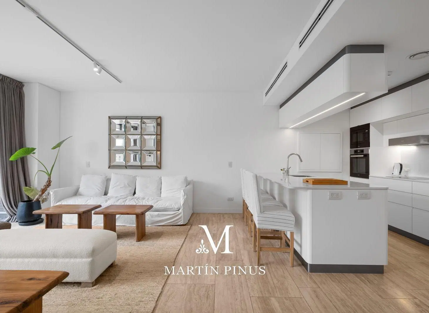 Departamento de 2 ambientes en  Oceana Puerto Madero con balcón y cochera luminoso full amenities 4