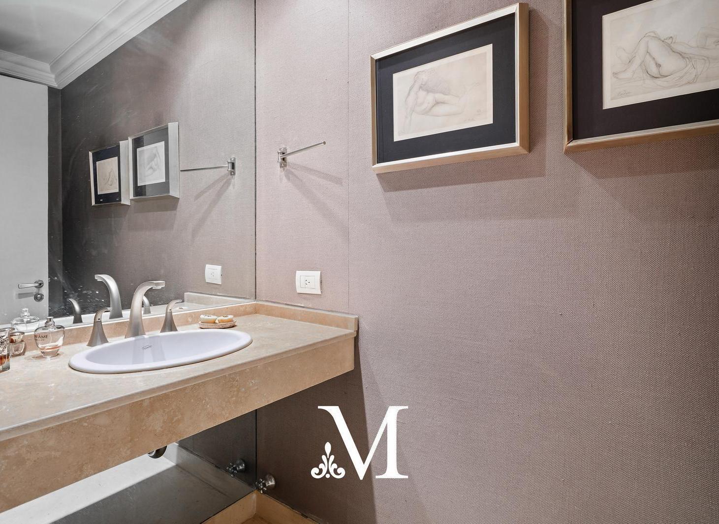 Departamento piso completo en la mejor zona de Recoleta con cochera oportunidad