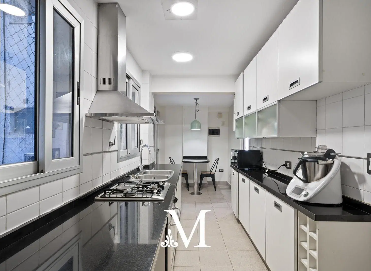 Hermoso Piso reciclado - Av Libertador 5 amb c/ dependencia - 240 m2 - Cañitas 2