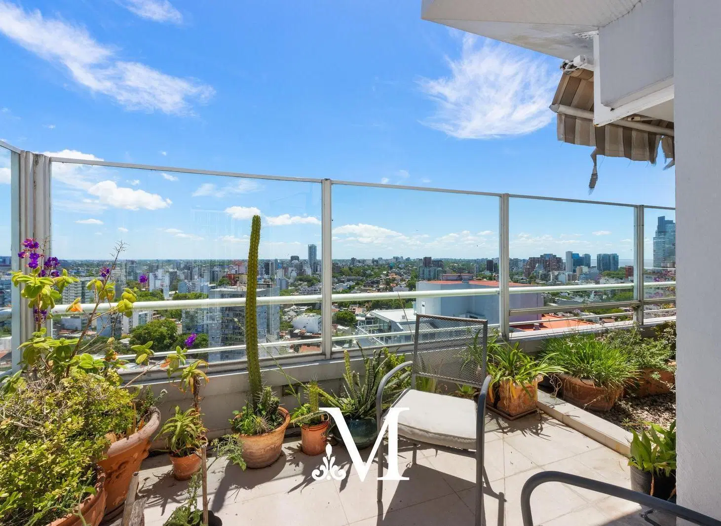 Penthouse con jardin en torre, vista al rio, 3 dorm, 3coch amenities, seg 24 hs 4
