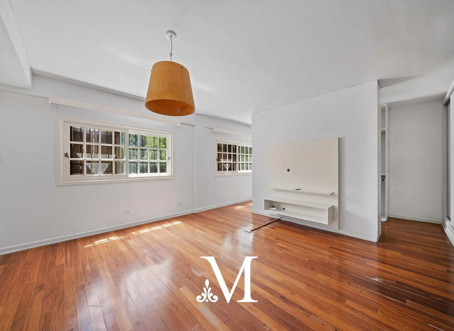 Venta - Hermosa Casa con jardin, pileta y parrilla - 460 m2 - 2 cocheras - Belgrano R 4