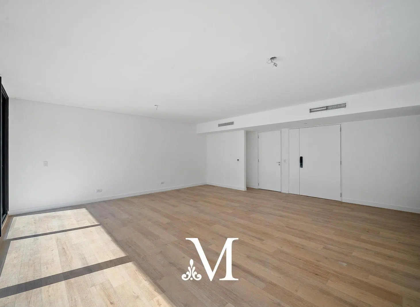 TORRE LIFE/ BELGRANO/ SEMIPISO ALTO /2 SUITES, DEPENDENCIA, TERRAZA VTA.RIO FULL AMENITIES /COCH.DOB 4