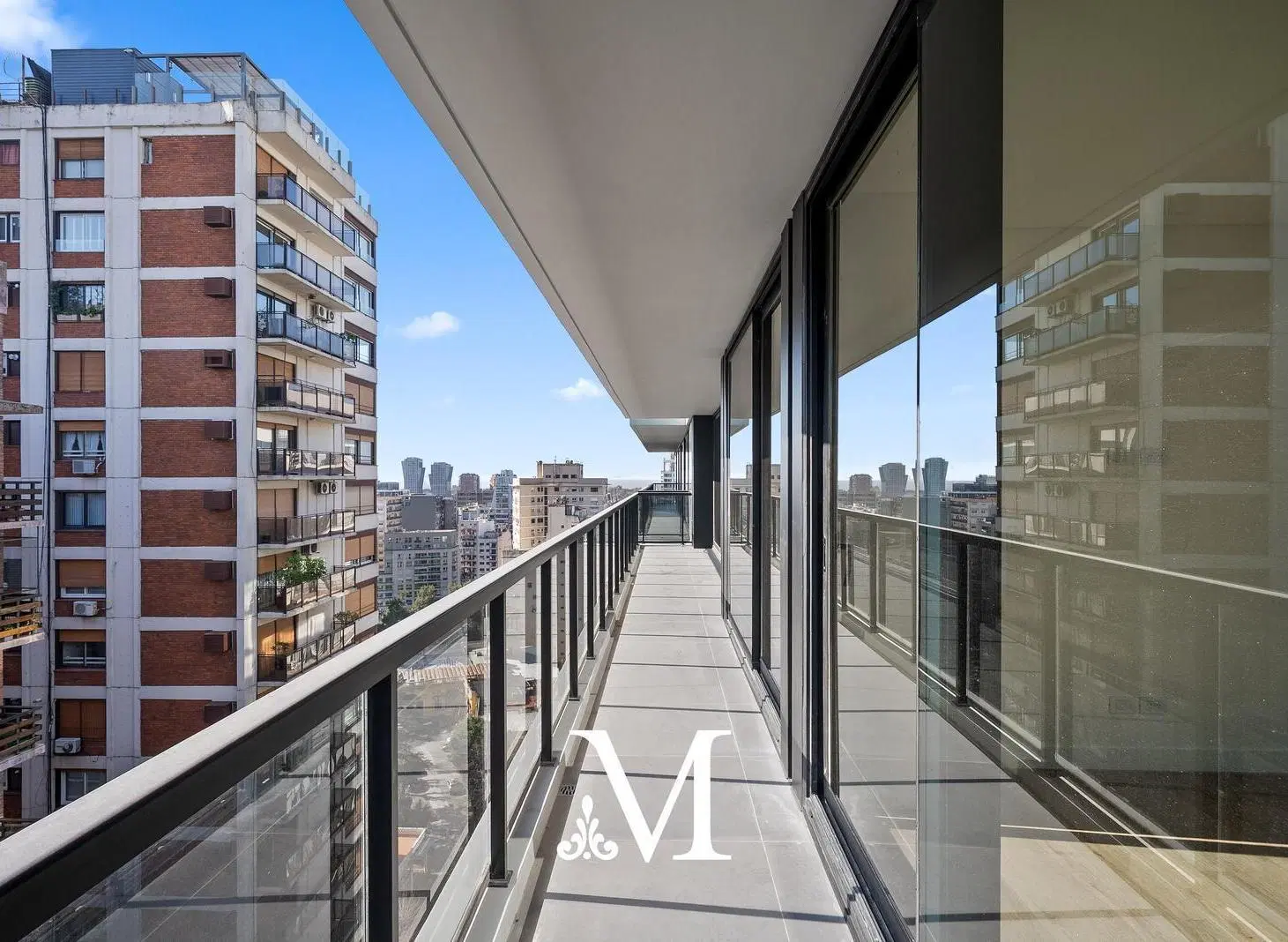 TORRE LIFE/ BELGRANO/ SEMIPISO ALTO /2 SUITES, DEPENDENCIA, TERRAZA VTA.RIO FULL AMENITIES /COCH.DOB 3