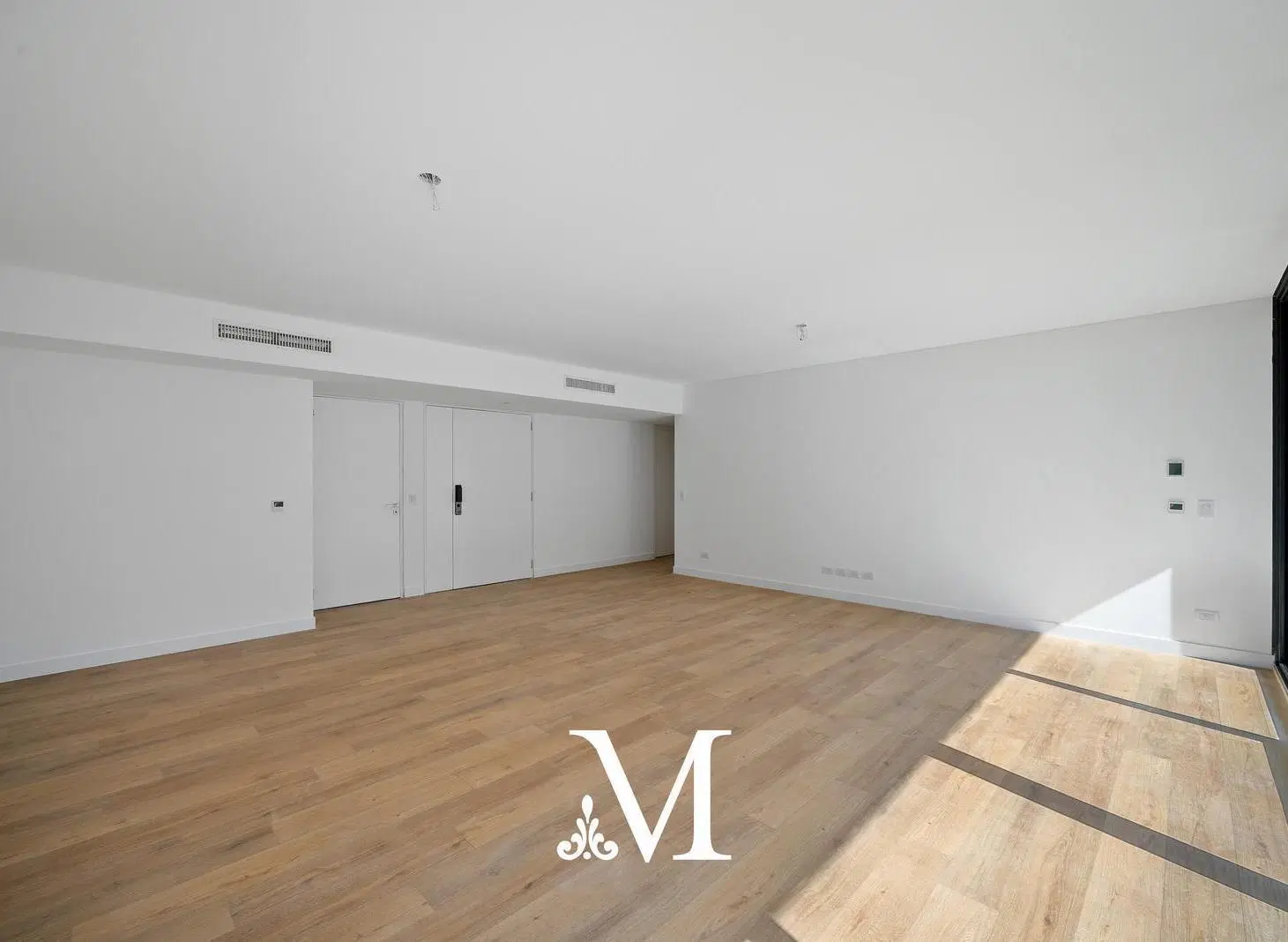 TORRE LIFE/ BELGRANO/ SEMIPISO ALTO /2 SUITES, DEPENDENCIA, TERRAZA VTA.RIO FULL AMENITIES /COCH.DOB 2