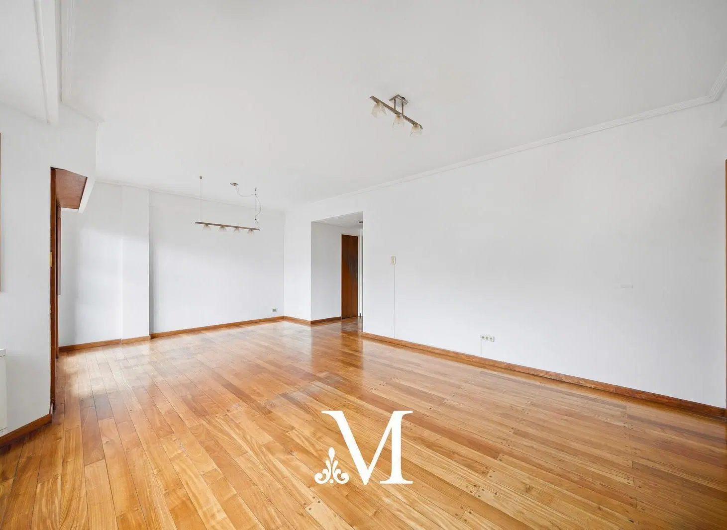 Departamento VENTA Núñez Piso completo102 m²cochera fija , balcones y excelente distribución . 2
