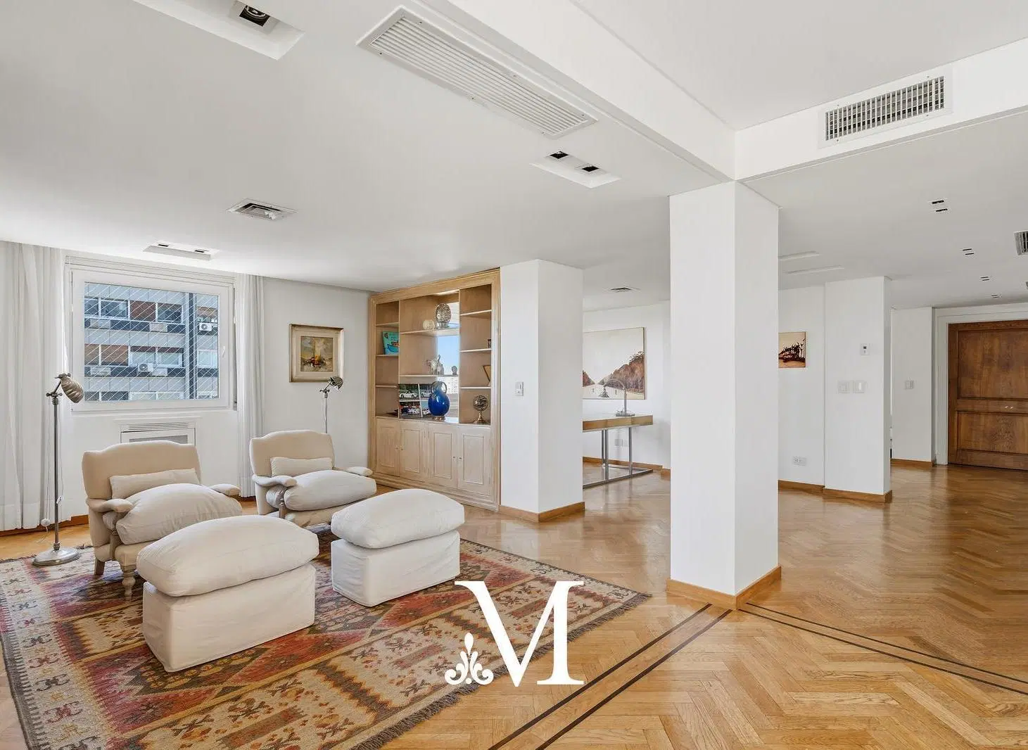 Piso alto de categoria en Libertador y Ocampo, 5 dorm, playroom, 3 cocheras, cine, vista al rio 5