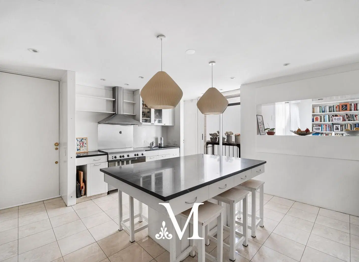 VENTA - DUPLEX SOBRE BOULEVARD OLLEROS - 7 AMBIENTES - 2 COCHERAS - SEGURIDAD 24HS. - CAñITAS 4