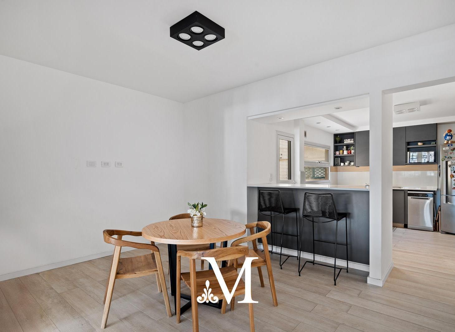 Foto de Venta Departamento Av. Del Libertador reciclado - 175 m2 - 3, imagen 2