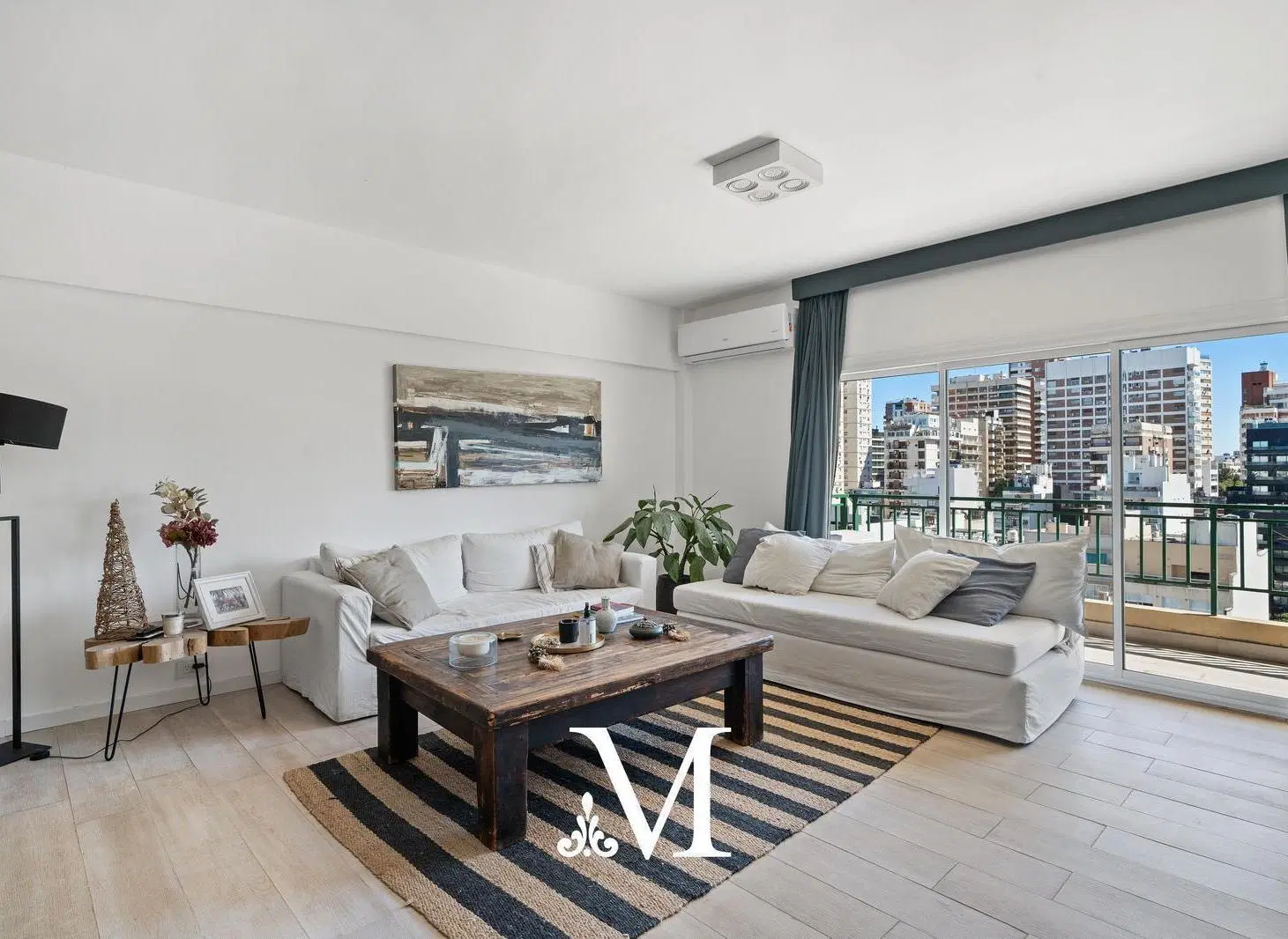 Venta Departamento Av. Del Libertador reciclado - 175 m2 - 3 dormitorios - dependencia - Piso alto 4