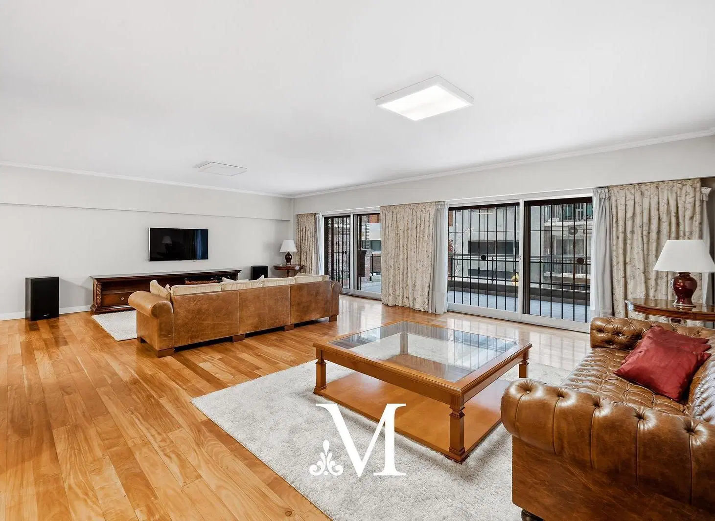 Piso en Cavia y Castex, Palermo Chico, 3 suites, terraza 60m2, 2 cocheras, escritorio, dependencias. 1