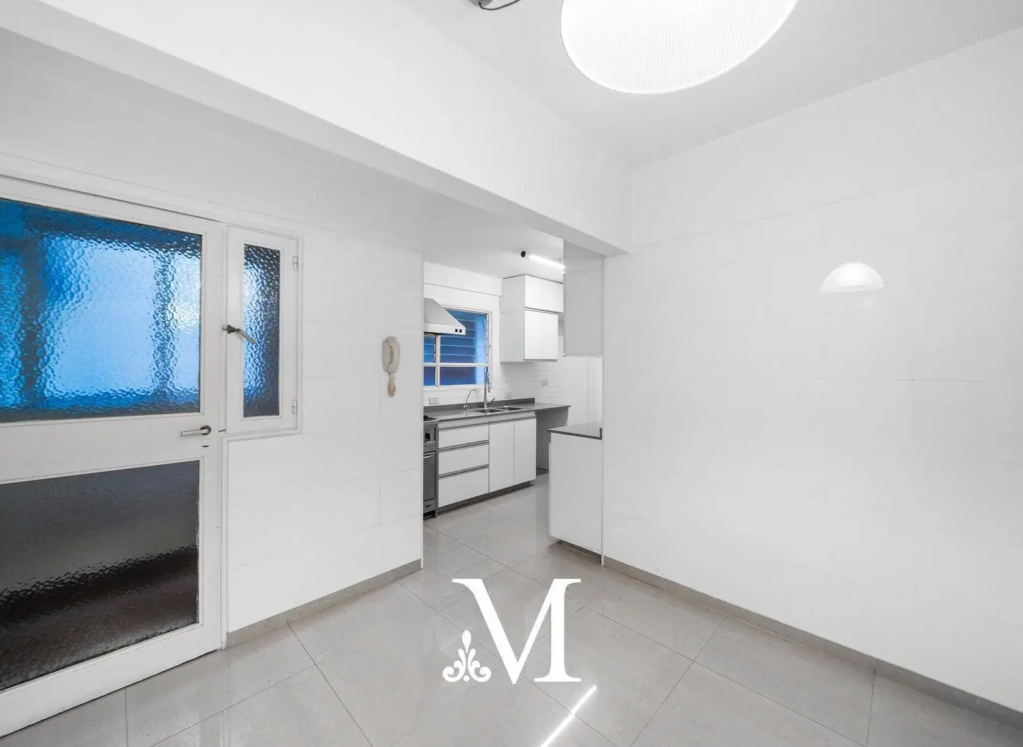 Departamento en Alquiler/Las Cañitas/ 4 ambientes dependencia /cochera /Luminoso/ impecable 2