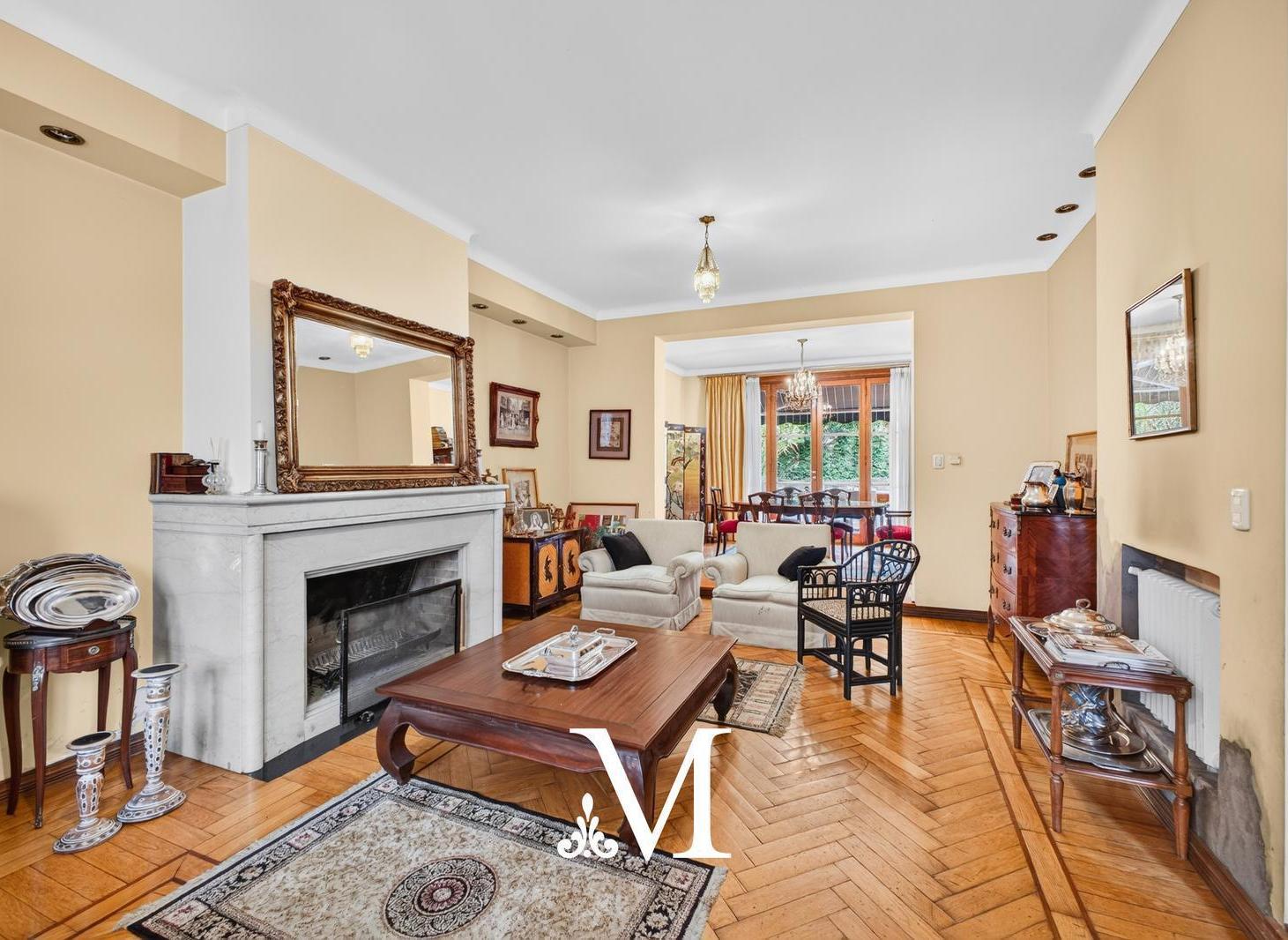 Foto de Venta Hermosisima casa estilo tudor - 330 m2 - Parrilla - Pileta, imagen 3