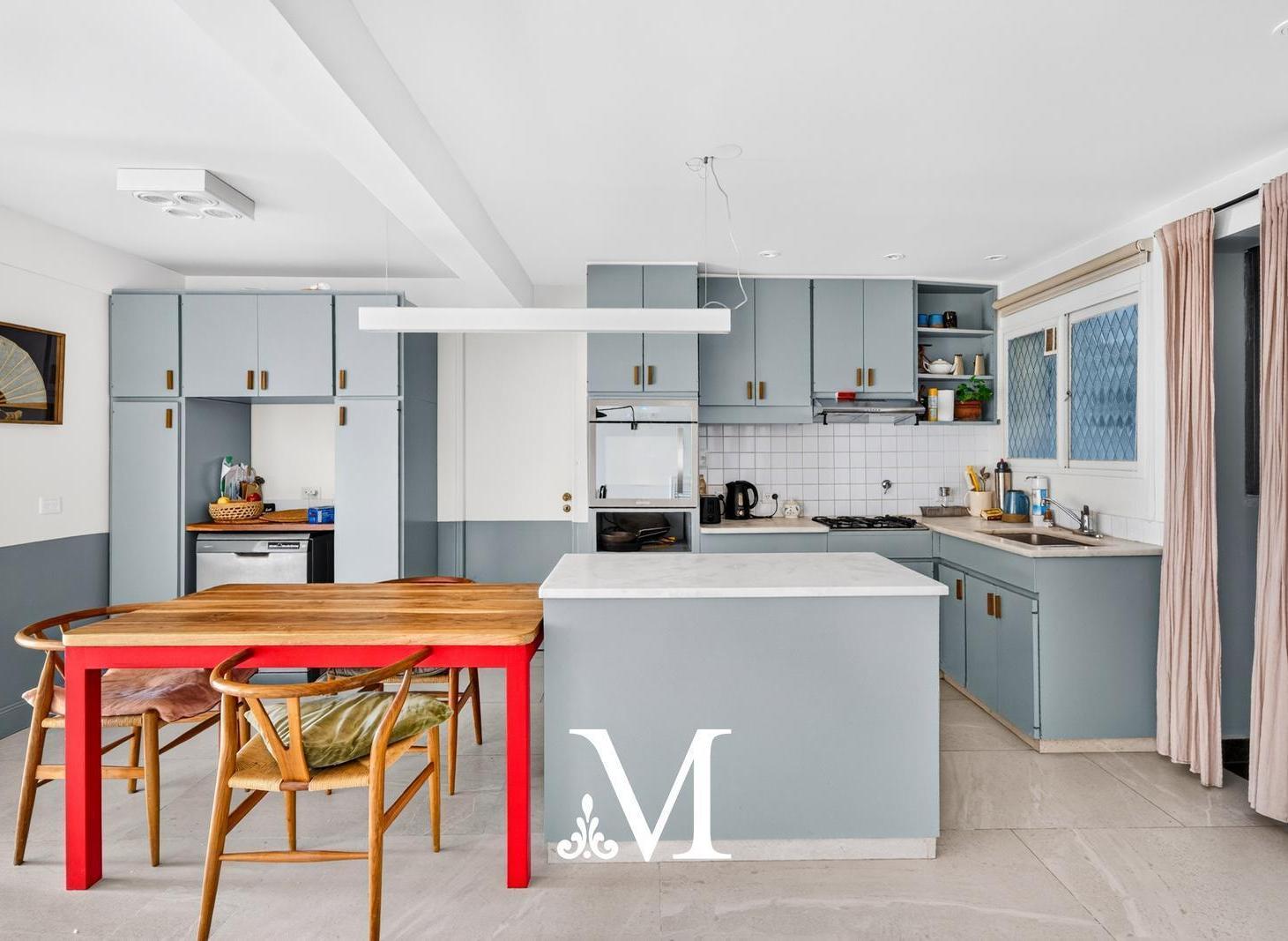 Foto de PISO DE 5 AMBIENTES CON DEPENDENCIA A LA VENTA EN AV LIBERTADOR Y, imagen 1