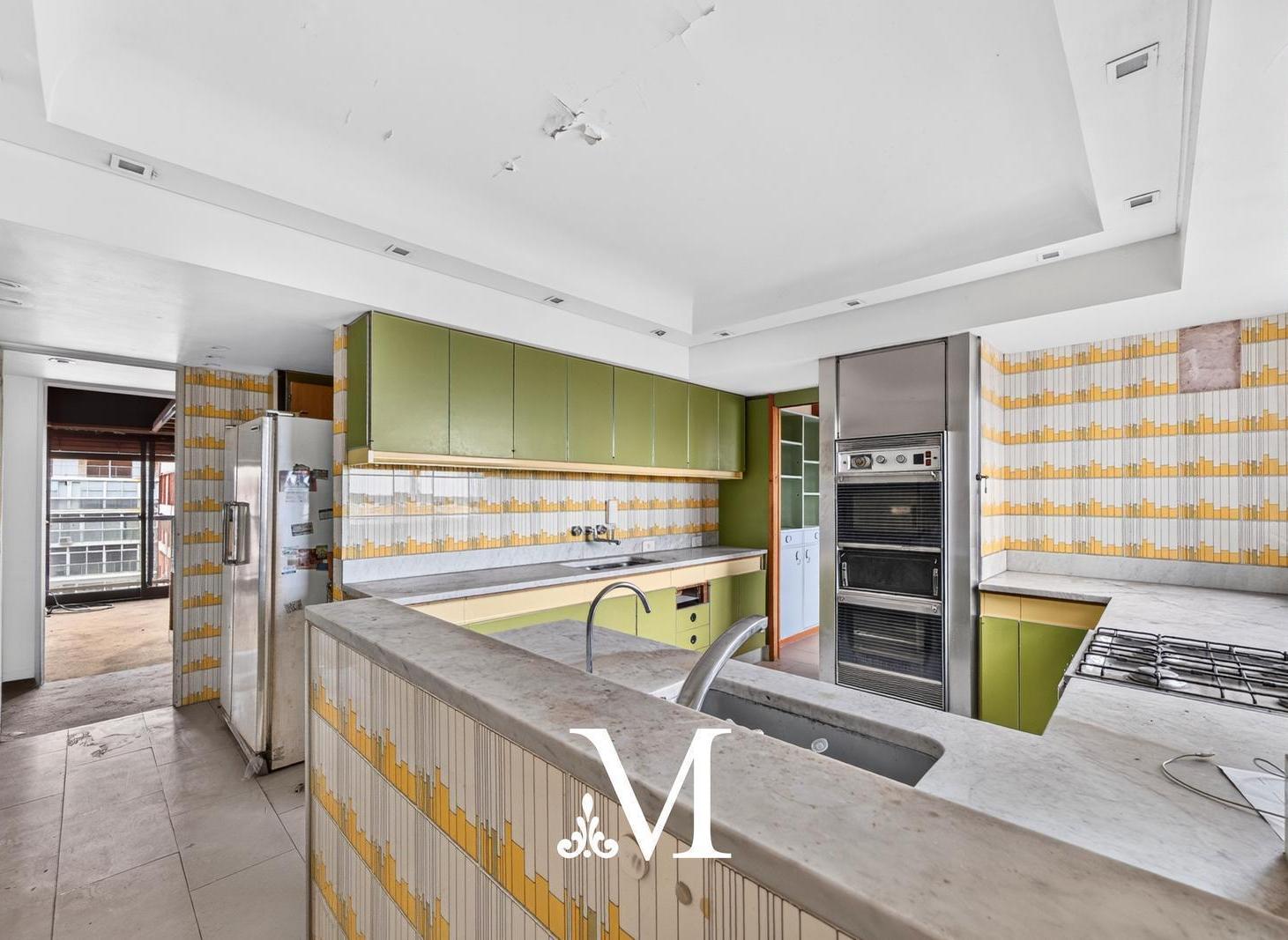 Foto de VENTA-PISO ALTO-CATEGORIA-264 M2-5 DORMITORIOS-2 COCHERAS-SEGURIDAD 24, imagen 4