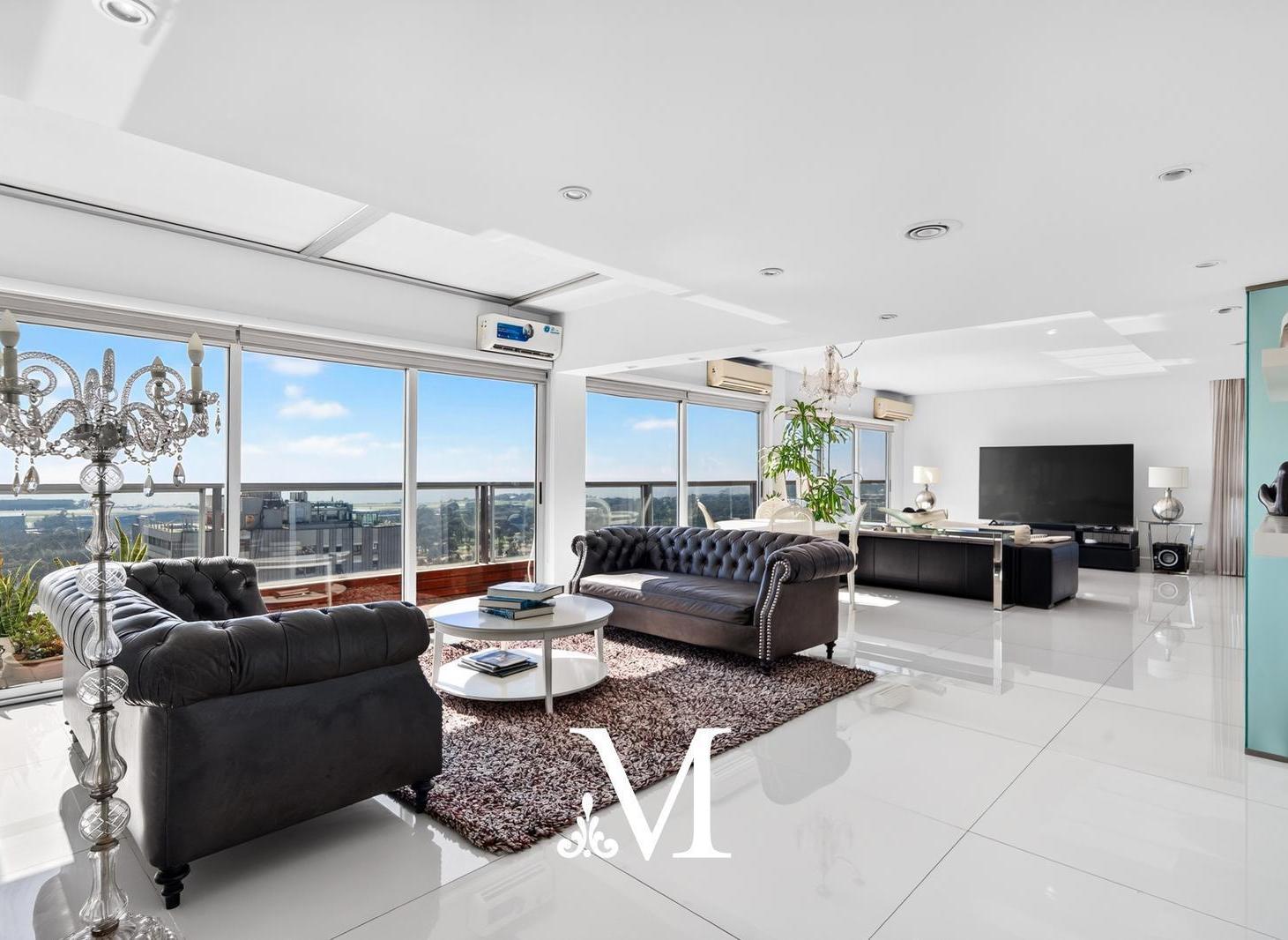 Foto de VENTA-PENTHOUSE-TORRE-310 M2-3 DORMITORIOS-DEPENDENCIA-2, imagen 2
