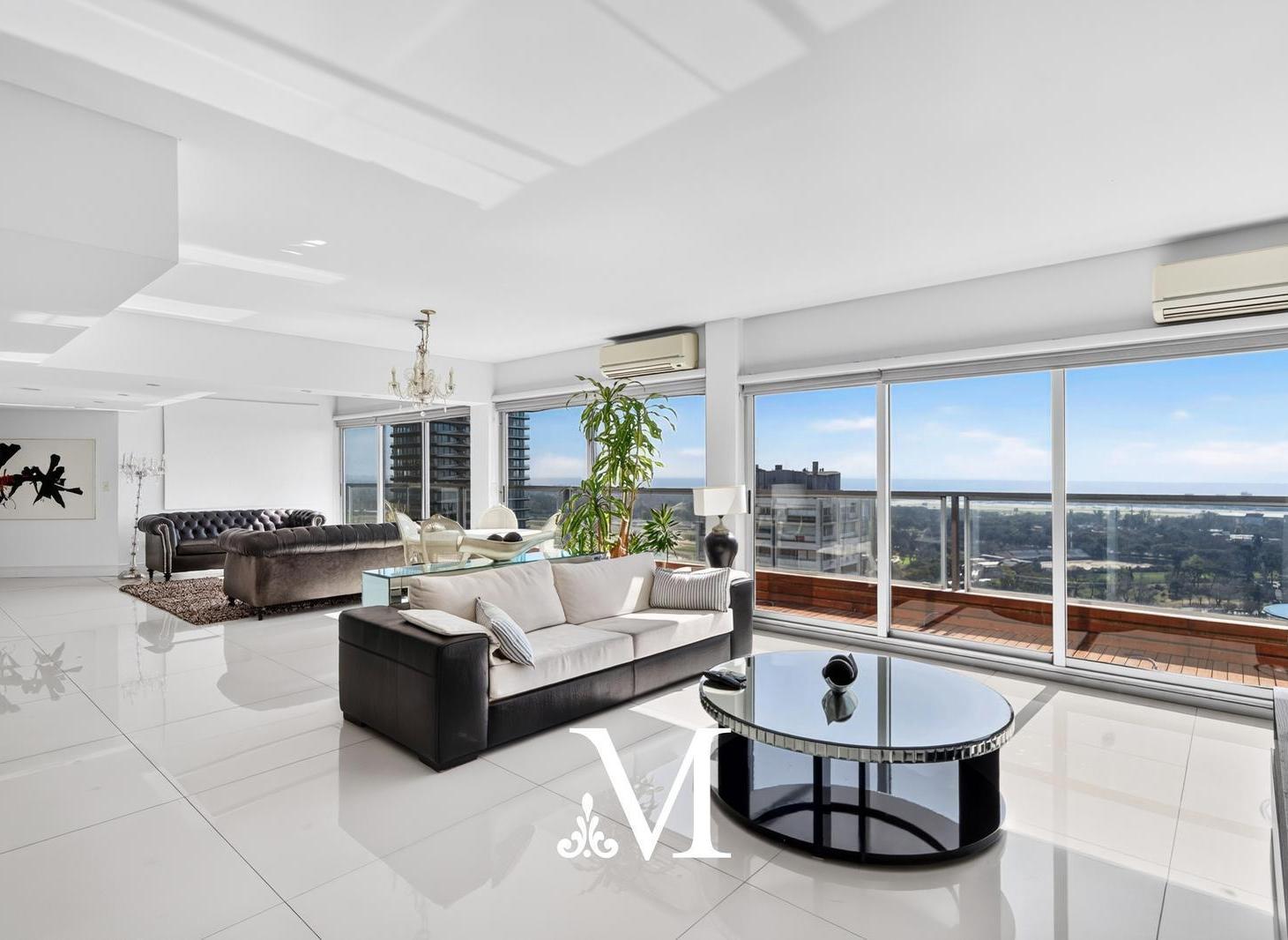 Foto de VENTA-PENTHOUSE-TORRE-310 M2-3 DORMITORIOS-DEPENDENCIA-2, imagen 3
