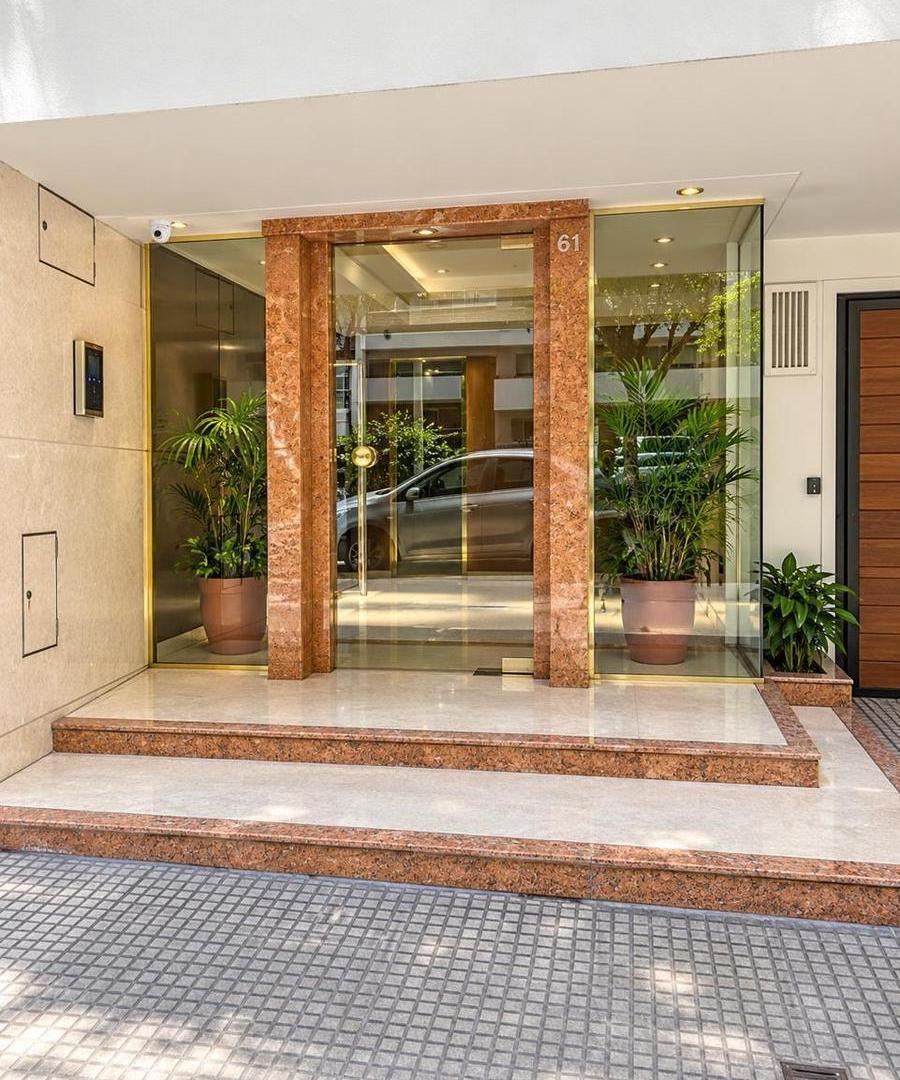 Foto de VENTA - PISO RECICLADO - 3 DORMITORIOS - 170 M2 - COCHERA - BOULEVARD, imagen 2