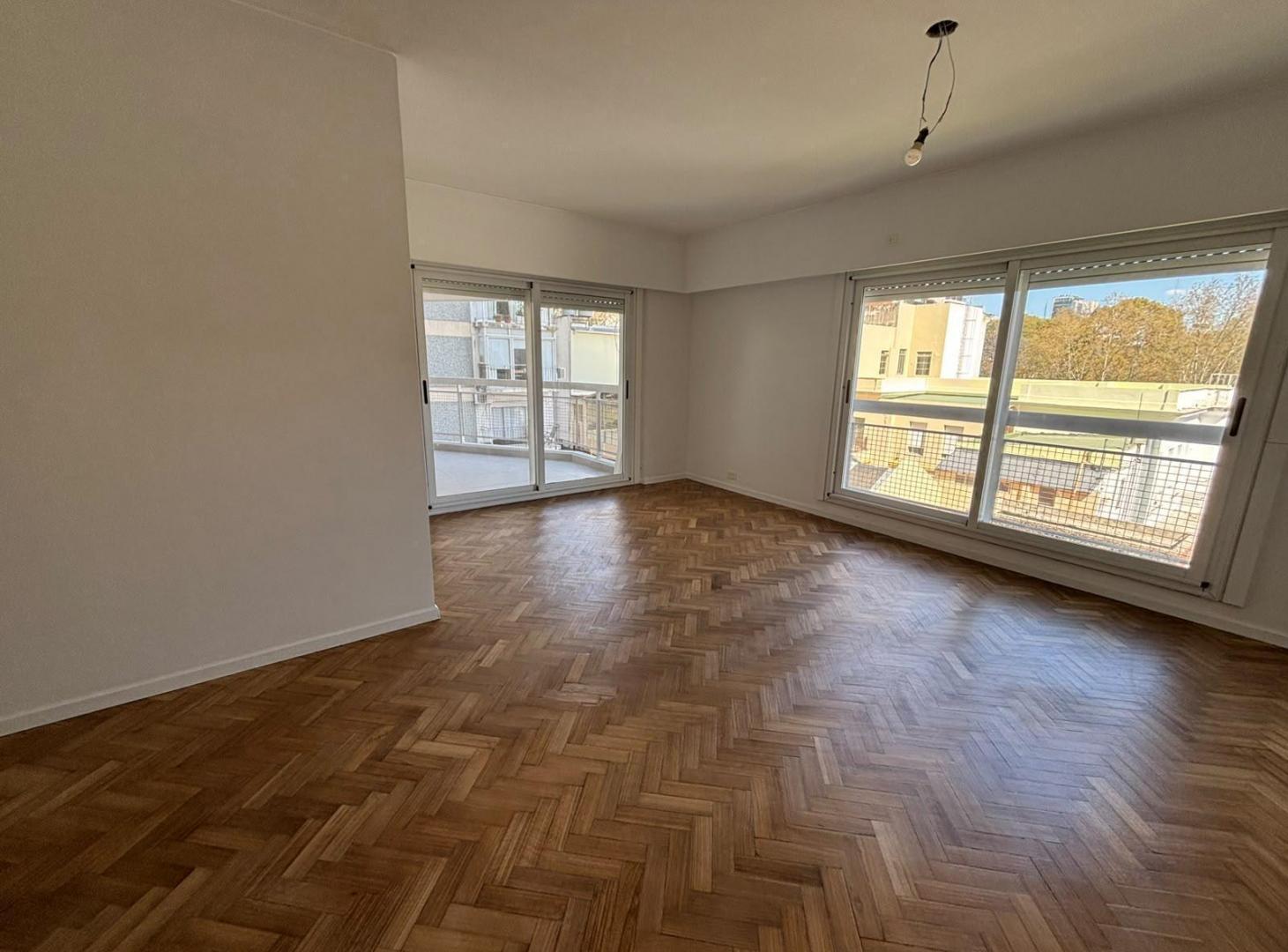 Foto de Excelente Departamento en Belgrano EN TORRE RECICLADO 4 amb con cochera, imagen 4
